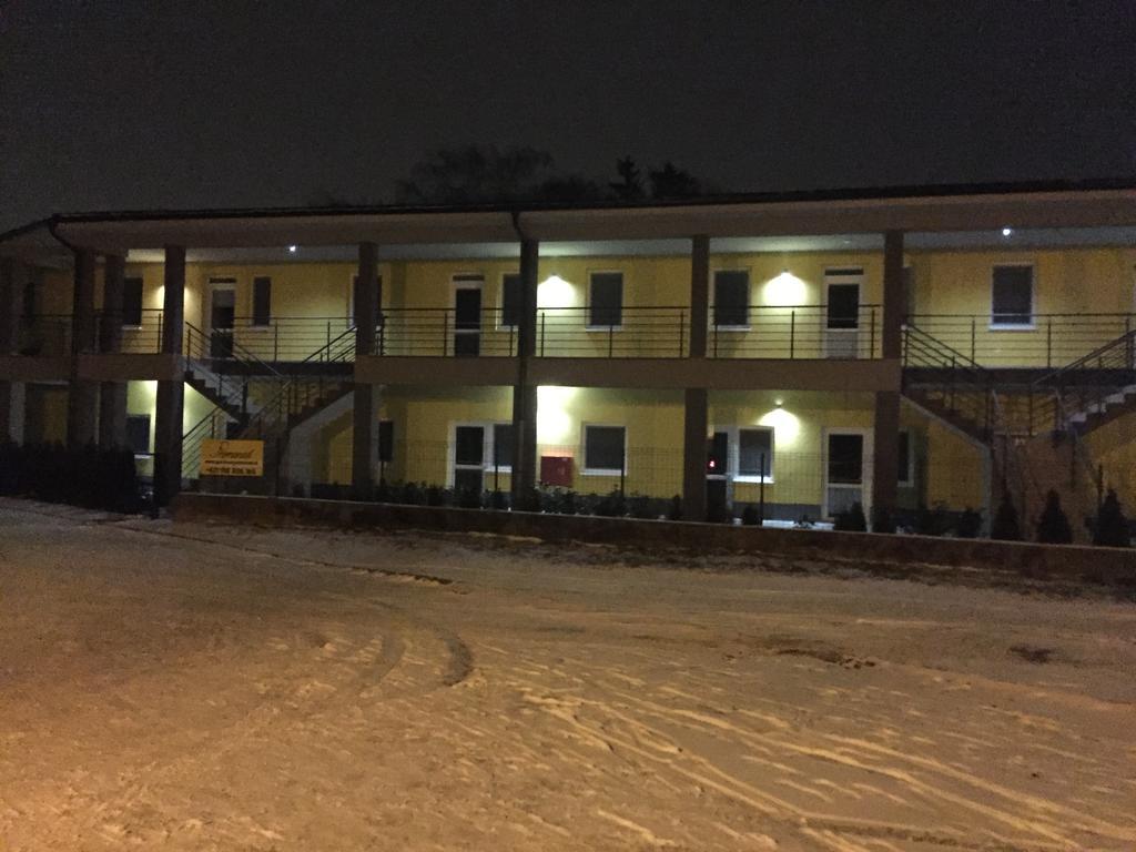 Promenad Apartmany Veľký Meder Exterior foto